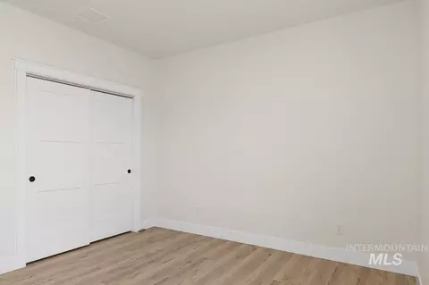 Bedroom - 1317 E 18th Ave, Jerome, ID 83338 photo 5 of 6