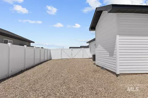 Exterior - 1317 E 18th Ave, Jerome, ID 83338 photo 5 of 6