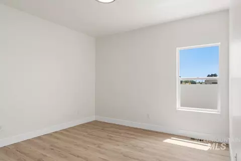 Bedroom - 1317 E 18th Ave, Jerome, ID 83338 photo 6 of 6