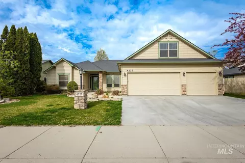4227 N Rhodes Ave, Meridian, ID 83646