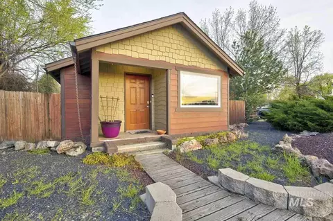 1112 N Whitewater Park Blvd, Boise, ID 83703