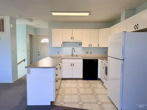 607 Park St, Lewiston, ID 83501