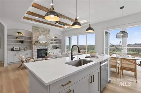 Kitchen - 6518 W Flathead Lake St, Eagle, ID 83616 photo 2 of 4