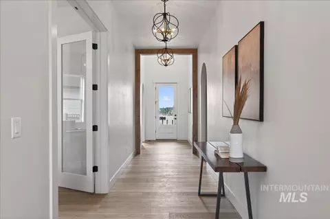 Entry Way - 6518 W Flathead Lake St, Eagle, ID 83616 photo 1 of 4