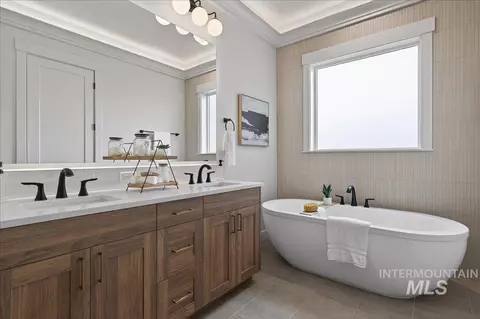 Bath - 6518 W Flathead Lake St, Eagle, ID 83616 photo 2 of 5