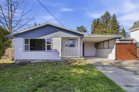 614 Kenneth St, Moscow, ID 83843