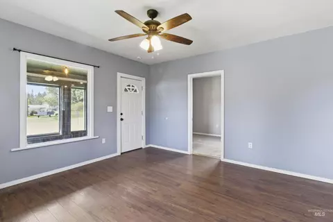 Living - 600 Main St, Deary, ID 83823 photo 4 of 4