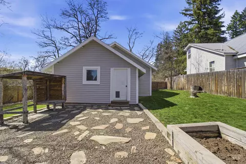 Exterior - 600 Main St, Deary, ID 83823 photo 5 of 11