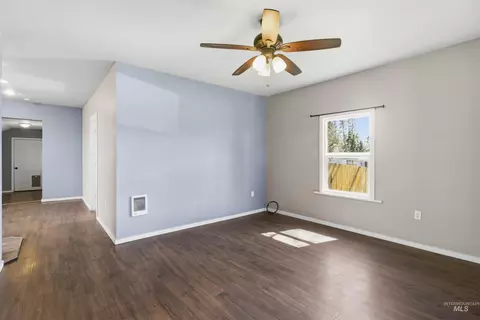 Living - 600 Main St, Deary, ID 83823 photo 1 of 4