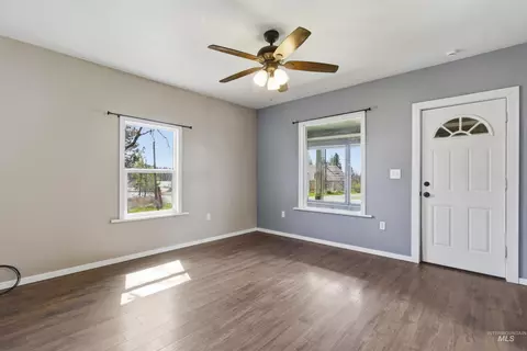 Living - 600 Main St, Deary, ID 83823 photo 3 of 4
