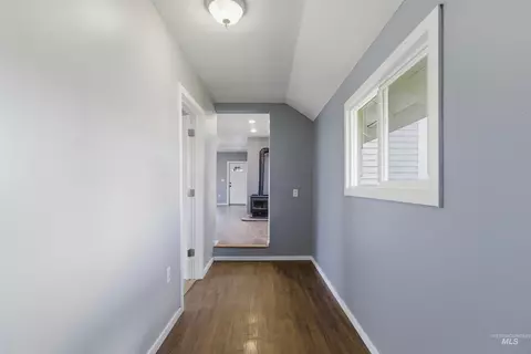 Entry Way - 600 Main St, Deary, ID 83823 photo 5 of 6