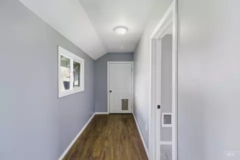 Entry Way - 600 Main St, Deary, ID 83823 photo 4 of 6