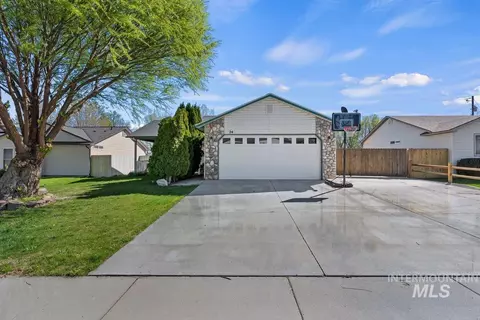24 S Honey Dr, Nampa, ID 83687