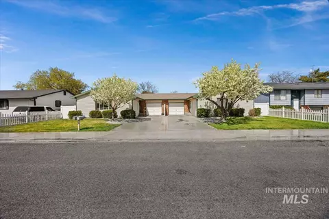 324328 Ridgeway Dr, Twin Falls, ID 83301