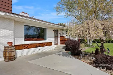 Exterior - 1301 A St, Rupert, ID 83350 photo 4 of 8