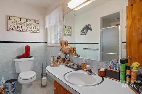 Bath - 1301 A St, Rupert, ID 83350 photo 1 of 2