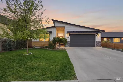 9719 W Sunflower Ln, Boise, ID 83704