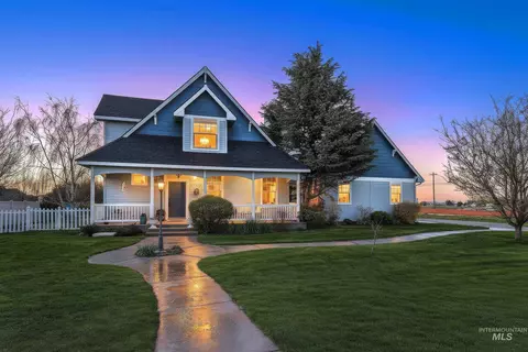 15955 Wintergreen Dr, Caldwell, ID 83607
