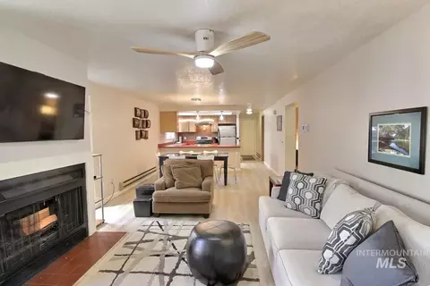 Living - 1640 Davis Ave #7, Mccall, ID 83638 photo 1 of 3