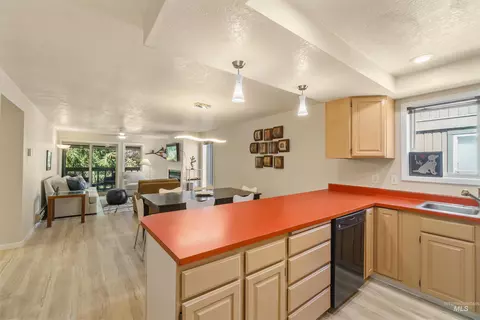 Kitchen - 1640 Davis Ave #7, Mccall, ID 83638 photo 4 of 4