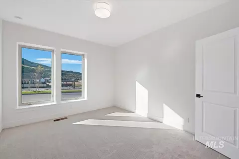 Bedroom - 6606 N Good Dr, Eagle, ID 83629 photo 6 of 8
