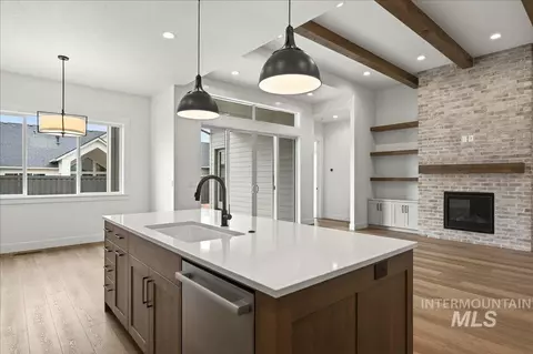 844 Escalation St, Meridian, ID 83642