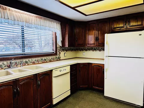 Kitchen - 936 E 350 N, Declo, ID 83323 photo 1 of 3