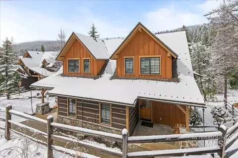 69 Golden Bar Ct, Donnelly, ID 83615