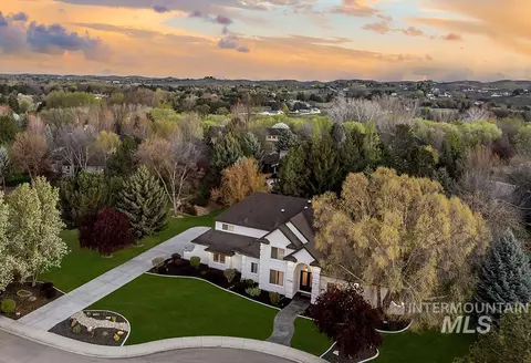 1938 E Parkhurst Ct, Eagle, ID 83616