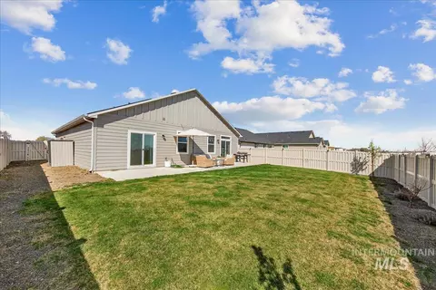 Exterior - 4613 Great Falls Ave, Caldwell, ID 83607 photo 7 of 8