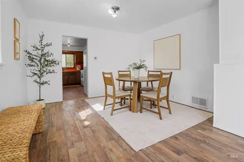 Dining - 1213 E 8th Ave, Twin Falls, ID 83301 photo 1 of 1