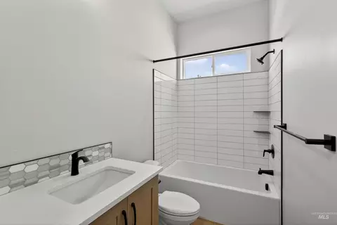 Bath - 6380 W Evita St, Eagle, ID 83616 photo 1 of 4