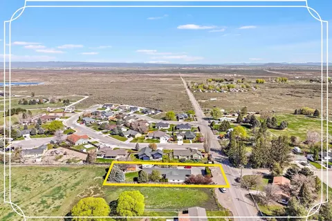 309 N Grape St, Shoshone, ID 83352