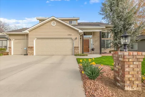 1762 E Summerfalls Dr, Meridian, ID 83646