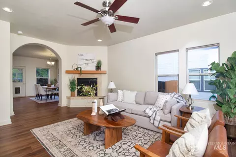 951 Winter Fox Ln, Hailey, ID 83333