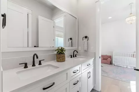 Bath - 7703 W Corinthia St, Eagle, ID 83616 photo 4 of 4