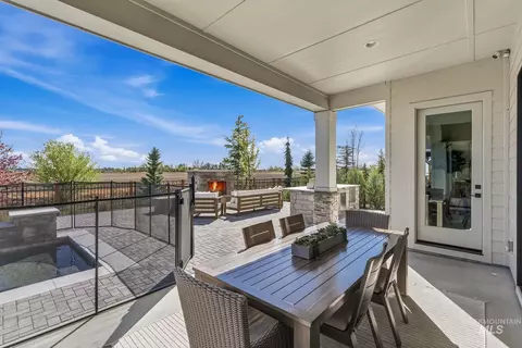 Exterior - 7703 W Corinthia St, Eagle, ID 83616 photo 7 of 11