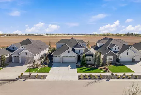 View/Area - 7703 W Corinthia St, Eagle, ID 83616 photo 2 of 6