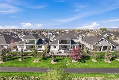 View/Area - 7703 W Corinthia St, Eagle, ID 83616 photo 1 of 6