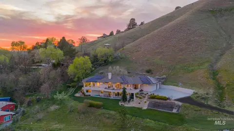 4275 N 36th St, Boise, ID 83703