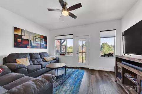 Living - 107 Broken Pine Ln, Mccall, ID 83638 photo 1 of 3