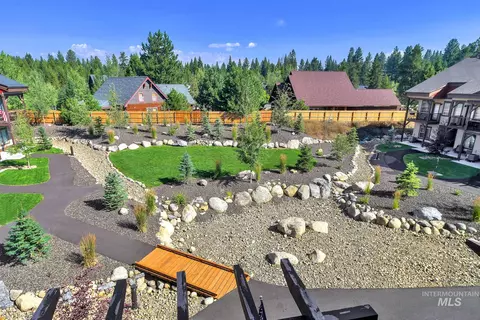 Exterior - 107 Broken Pine Ln, Mccall, ID 83638 photo 5 of 10