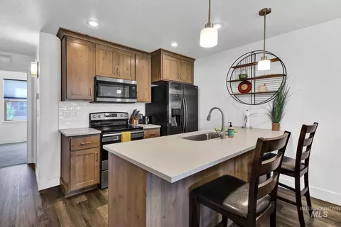 Kitchen - 107 Broken Pine Ln, Mccall, ID 83638 photo 2 of 3