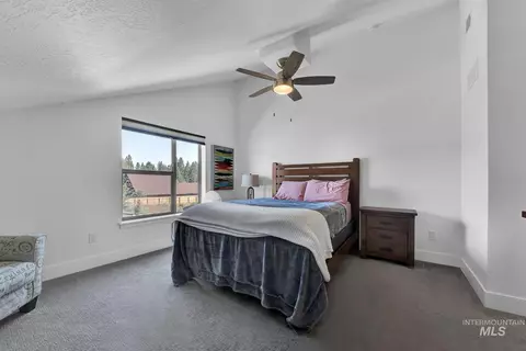 Bedroom - 107 Broken Pine Ln, Mccall, ID 83638 photo 7 of 8