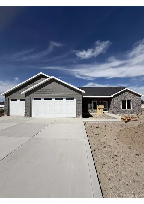 1512 Belle Ln, Rupert, ID 83350