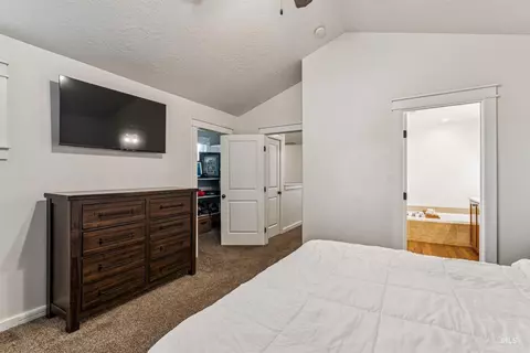 Bedroom - 2917 E Shadowband St, Eagle, ID 83616 photo 2 of 4