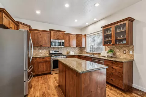 Kitchen - 2917 E Shadowband St, Eagle, ID 83616 photo 2 of 3