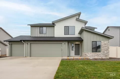5268 E Open Canyon Dr, Nampa, ID 83687