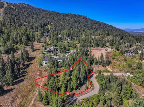 106 Veil Cave Ct, Donnelly, ID 83615