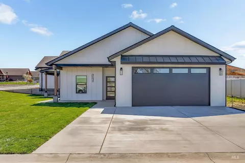 2144 Casa Ct, Lewiston, ID 83501